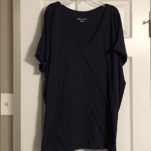 Navy v-neck tee